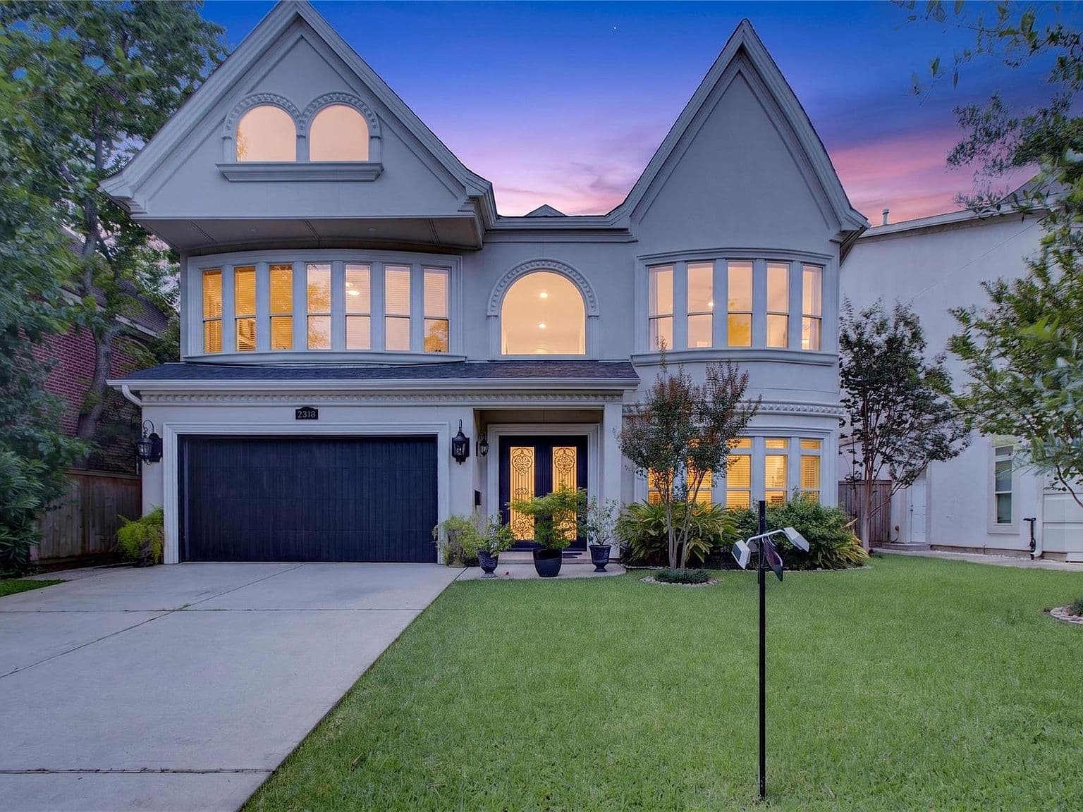 Front exterior of 2318 Bellefontaine St Houston TX 77030, Houston